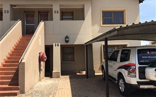 2 Bedroom House in Waterval East