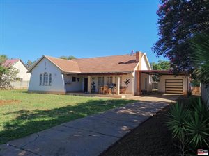 3 Bed House in Meiringspark