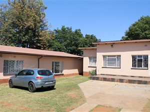 5 Bed House in Valhalla