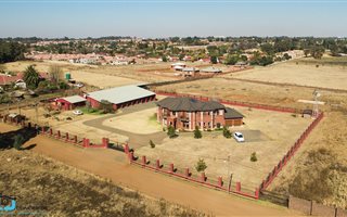 1.7 ha Farm in Pomona