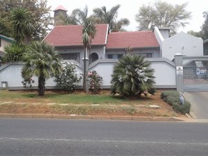 3 Bed House in Sophiatown