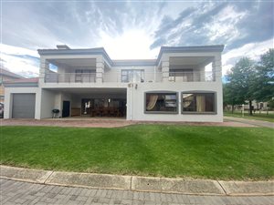 4 Bed House in Vanderbijlpark Central