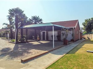 3 Bedroom Simplex in Primrose