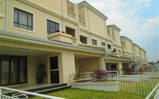 3 Bedroom House in Summerset