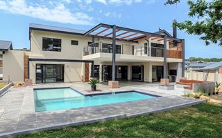 5 Bedroom House in Sonheuwel