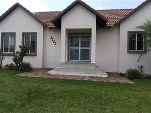 3 Bed House in Kosmosdal