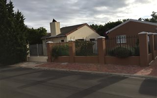 3 Bedroom House in Tableview