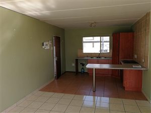 2 Bed Apartment in Kleinfontein