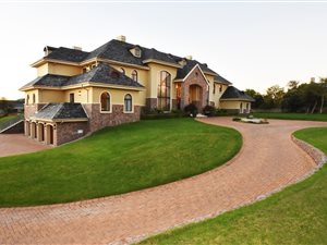5 Bed House in Waterfall Equestrian Estate