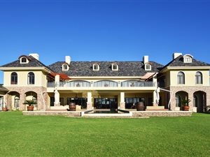5 Bed House in Waterfall Equestrian Estate