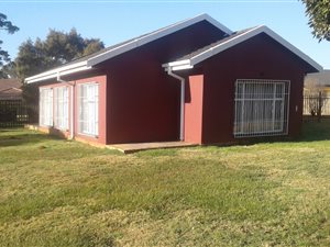 3 Bedroom House in Meyerton Park