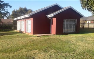 3 Bedroom House in Meyerton Park