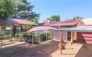 4 Bedroom House in Meadowbrook