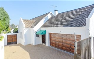 3 Bedroom House in Paulshof