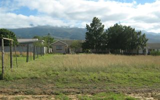 991 m² Land available in Riviersonderend