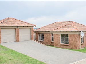 3 Bed House in Mnandi AH