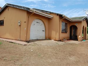 3 Bed House in KwaMashu