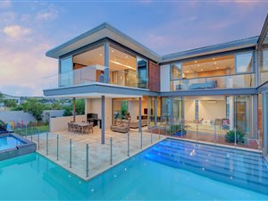 5 Bed House in Waterfall Country Estate