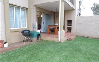 3 Bedroom Townhouse in Moreleta Park