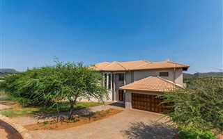 4 Bedroom House in Seasons Lifestyle Estate
