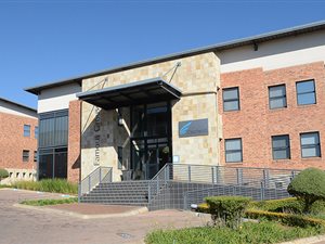 455 m² Office Space in Paulshof