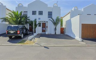 2 Bedroom House in Parklands