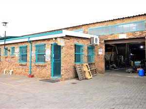 340 m² Commercial space in Vanderbijlpark Central