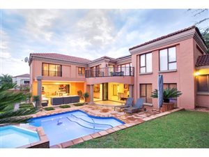 5 Bed House in Woodhill