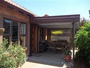 3 Bed House in Willow Park Manor