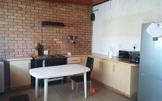 2 Bedroom House in Paarl Central East