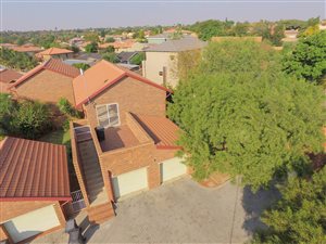 2 Bed Apartment in The Reeds