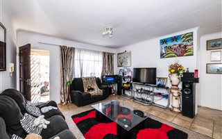 2 Bedroom Apartment in Linmeyer