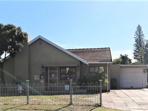3 Bed House in Ottery
