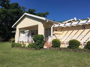 3 Bed Apartment in Umtentweni