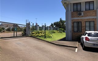 150 m² Commercial space in Hillcrest Central