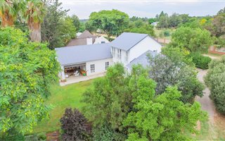 1 ha Smallholding in Kyalami AH