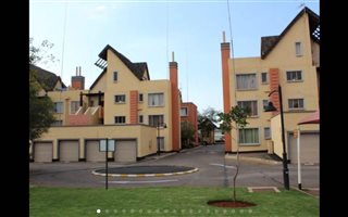2 Bedroom Townhouse in Clubview