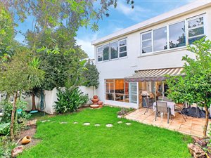 3 Bed Duplex in Melrose North