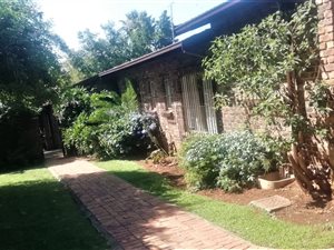 4 Bed House in Hennopspark