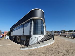 1154 m² Commercial space in Zwartkop