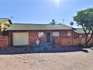 2 Bed Townhouse in Hennopspark