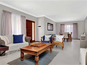 3 Bedroom House in Monavoni