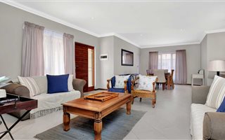 3 Bedroom House in Monavoni
