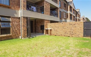 2 Bedroom Apartment in Ravenswood