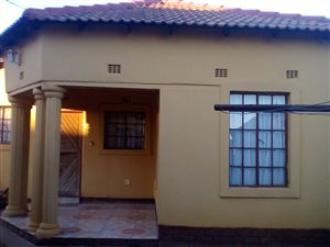 3 Bed House in Beverley Hills