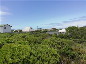 892 m² Land available in Pearly Beach