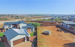 4 Bedroom House in Midstream Ridge Estate