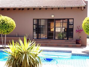 2 Bed House in Paulshof