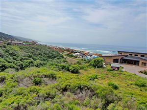 812 m² Land available in Outeniqua Strand