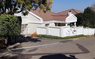 2 Bedroom Townhouse in Monument Park